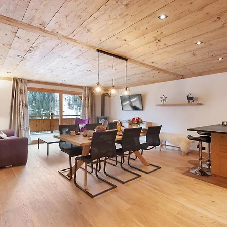Larchwood By Mrs Miggins Apartment