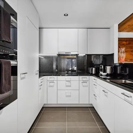 Larchwood By Mrs Miggins *