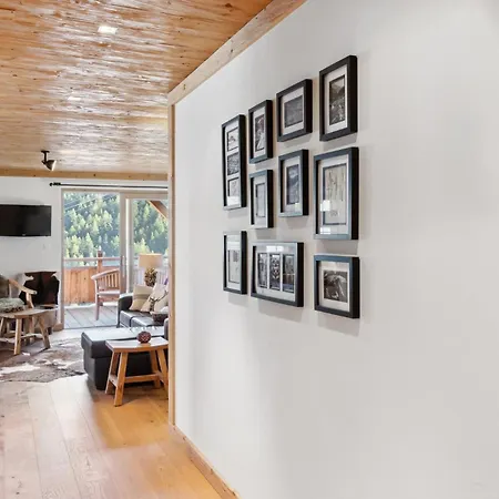 Larchwood By Mrs Miggins * Grimentz