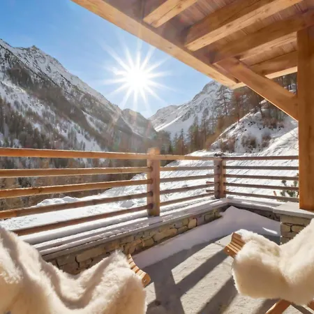 Larchwood By Mrs Miggins