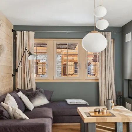 Larchwood By Mrs Miggins Grimentz