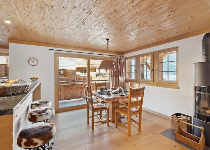 Larchwood By Mrs Miggins *