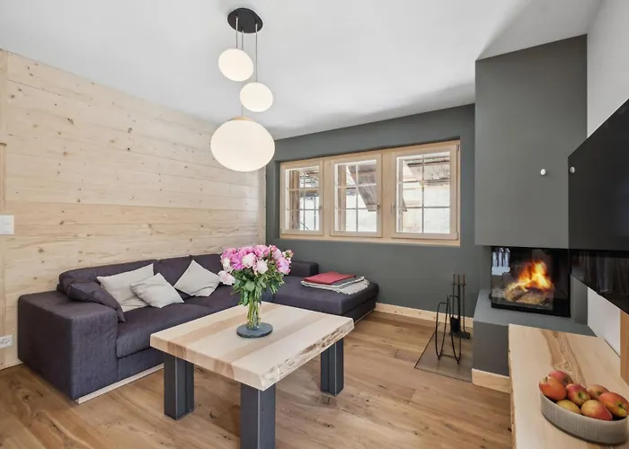 Larchwood By Mrs Miggins