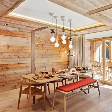 Larchwood By Mrs Miggins *